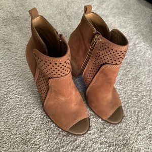 Lucky brand peep toe booties